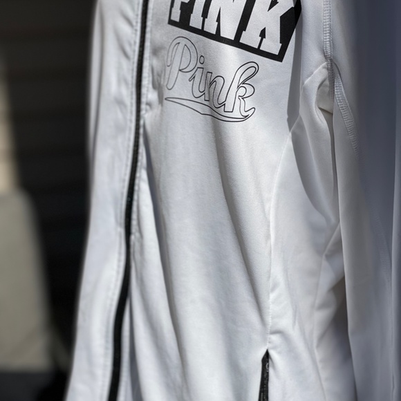PINK Victoria's Secret Windbreaker- size M - Picture 3 of 6